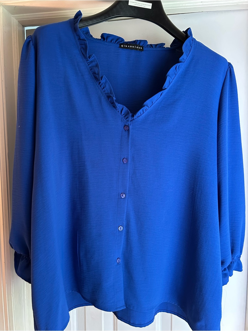 Gibson Cobalt Blue Ruffle V-Neck Button-Front Blouse